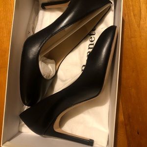 LK Bennett Nova Round Toe Pump 36.5